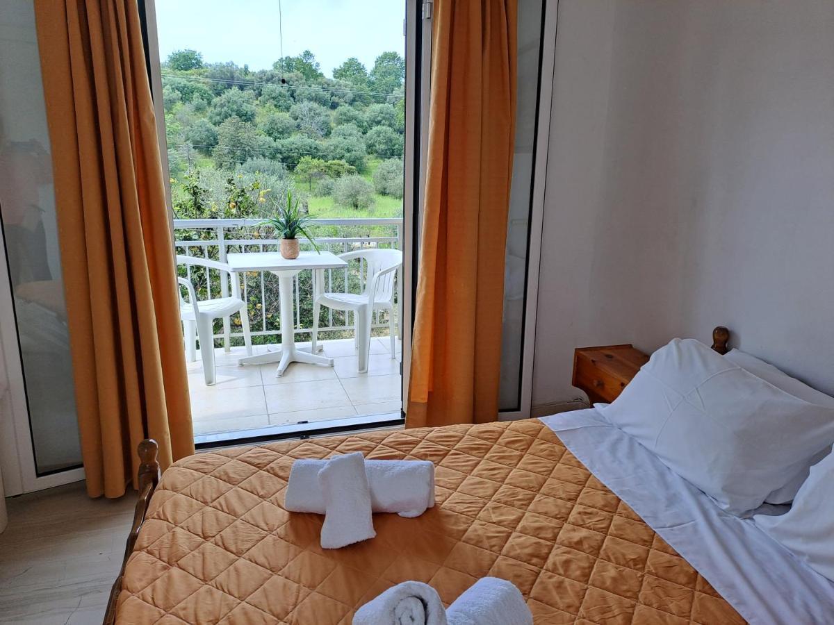 Evridiki Apartments 梅松吉 外观 照片